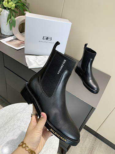 Balenciaga Boots Wmns ID:202009c33